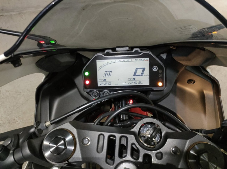 Мотоцикл Yamaha YZF-R25 з пробігом 11253 km