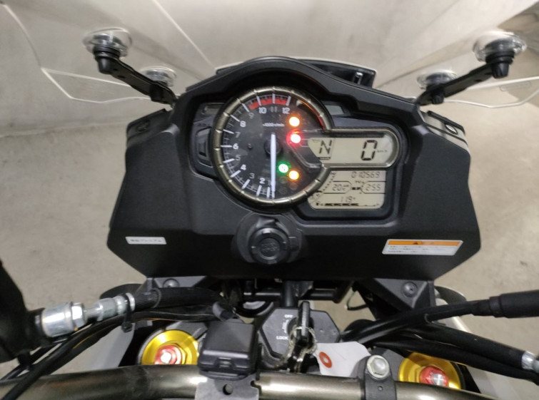 Мотоцикл Suzuki V-STROM DL1000 з пробігом 10569 km