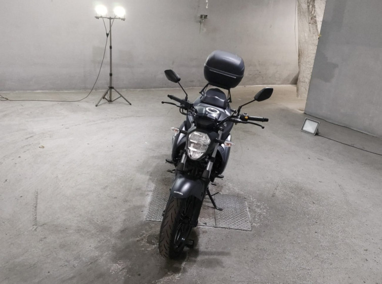 Мотоцикл Suzuki GIXXER SF250 с пробегом 3915 km