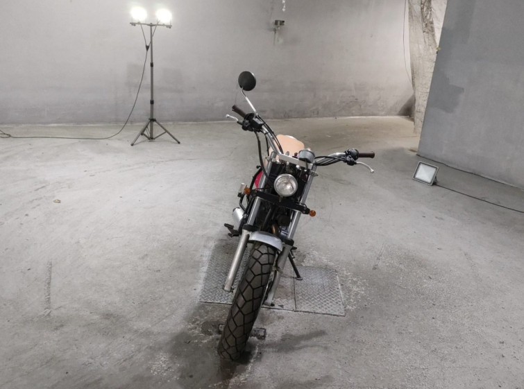 Мотоцикл Yamaha TW200 з пробігом 943 km