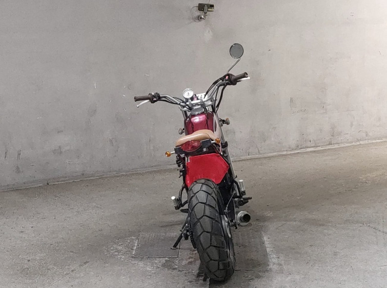 Мотоцикл Yamaha TW200 з пробігом 943 km