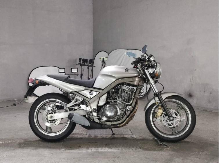 Мотоцикл Yamaha SRX400 с пробегом 22701 km