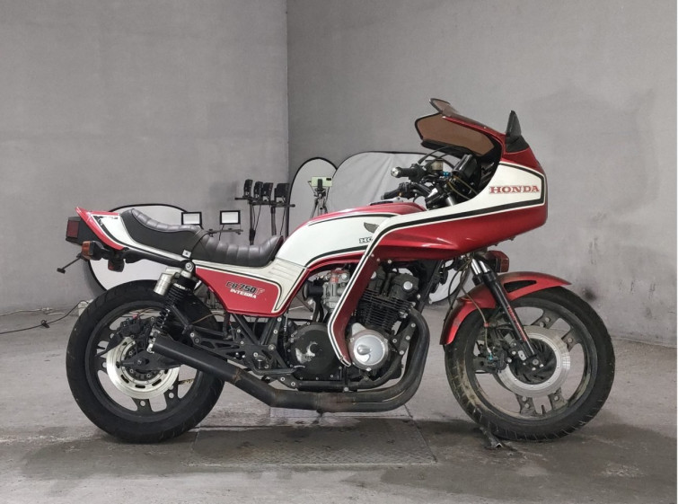 Мотоцикл Honda CB750SF INTEGRA з пробігом 8127 km