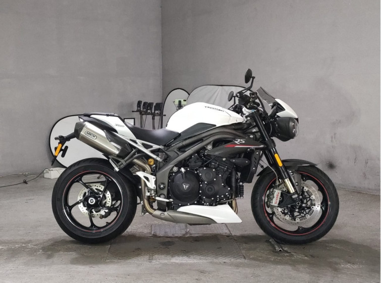 Мотоцикл Triumph SPEED TRIPLE RS з пробігом 12245 km