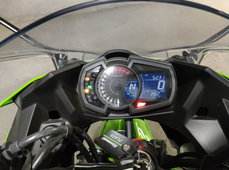 Мотоцикл Kawasaki NINJA400 с пробегом 5231 km