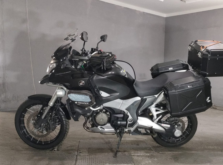 Мотоцикл Honda VFR1200X з пробігом 39855 km