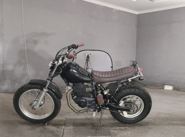 Мотоцикл Yamaha TW200 з пробігом 17418 km