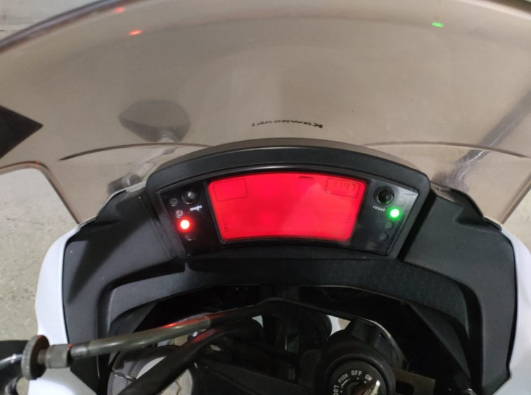 Мотоцикл Kawasaki ER-6F с пробегом 39088 km