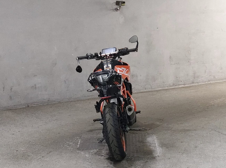 Мотоцикл KTM 390 DUKE с пробегом 30946 km