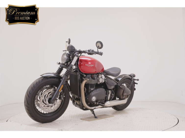 Мотоцикл Triumph BONNEVILLE BOBBER с пробегом 9067 km