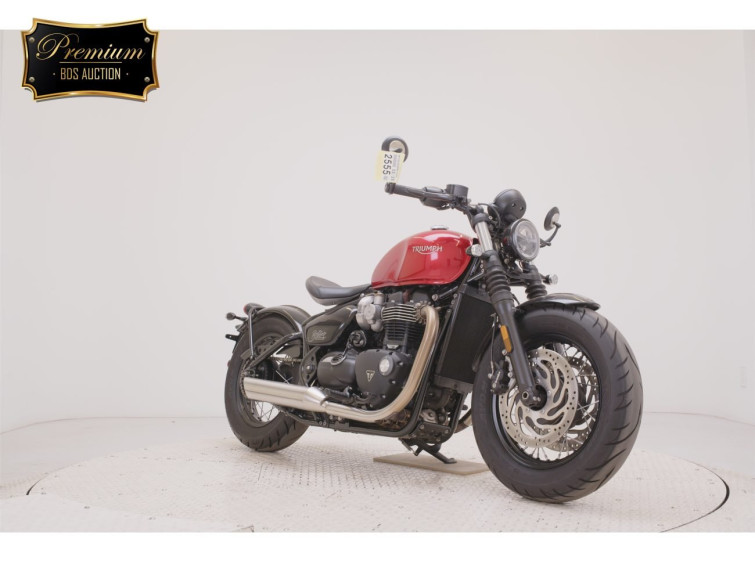 Мотоцикл Triumph BONNEVILLE BOBBER с пробегом 9067 km