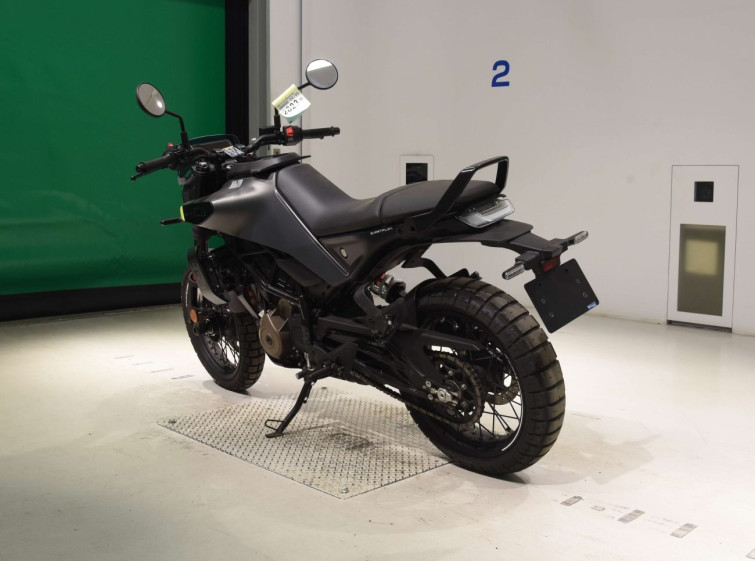 Мотоцикл Husqvarna SVARTPILEN 401 с пробегом 1974 km