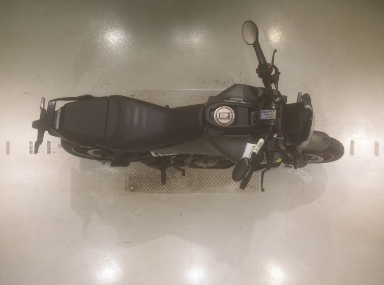 Мотоцикл Husqvarna SVARTPILEN 401 с пробегом 1974 km