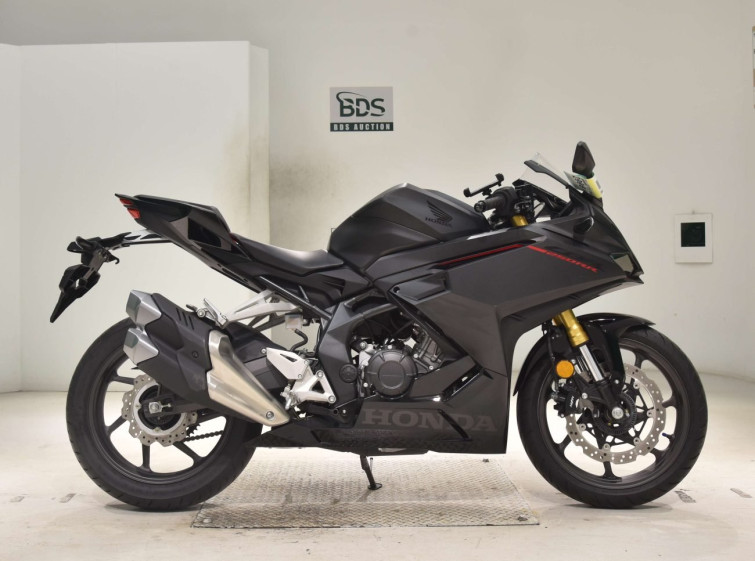 Мотоцикл Honda CBR250RRA з пробігом 444 km