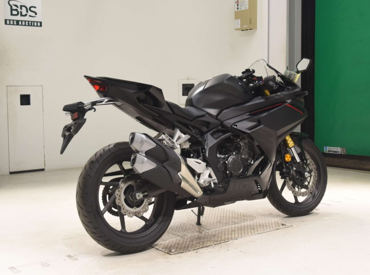 Мотоцикл Honda CBR250RRA з пробігом 444 km
