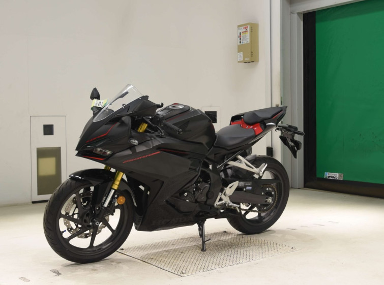 Мотоцикл Honda CBR250RRA з пробігом 444 km
