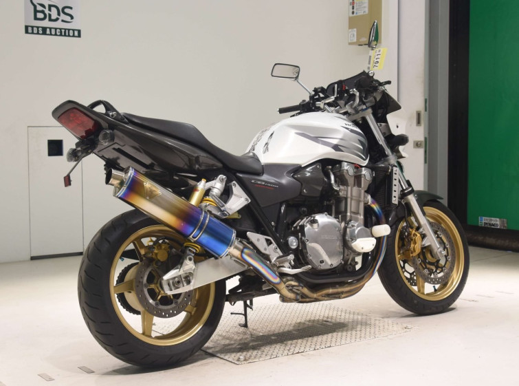 Мотоцикл Honda CB1300SF с пробегом 28407 km