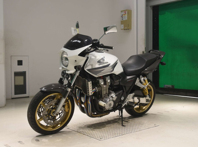 Мотоцикл Honda CB1300SF с пробегом 28407 km