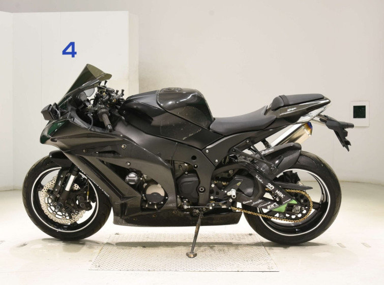 Мотоцикл Kawasaki NINJA ZX-10R з пробігом 34974 km
