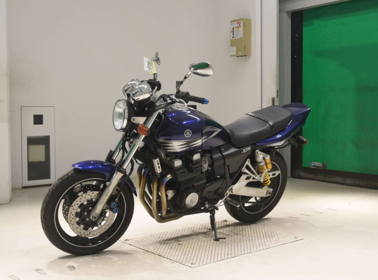Мотоцикл Yamaha XJR400 с пробегом 29920 km