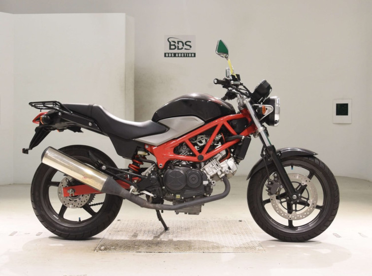 Мотоцикл Honda VTR250 з пробігом 30458 km
