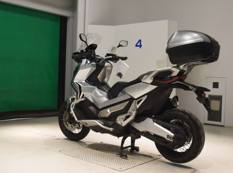 Мотоцикл Honda X-ADV750 с пробегом 40446 km