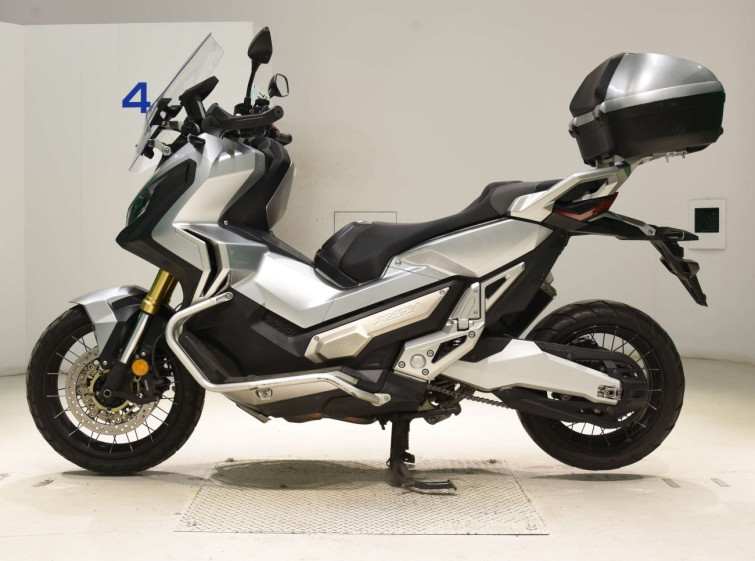 Мотоцикл Honda X-ADV750 с пробегом 40446 km
