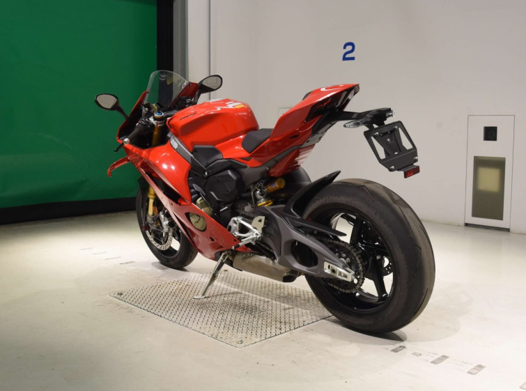 Мотоцикл Ducati PANIGALE V4S с пробегом 3963 km