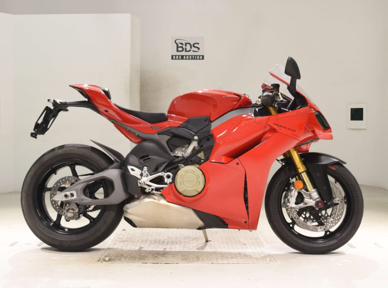 Мотоцикл Ducati PANIGALE V4S с пробегом 3963 km