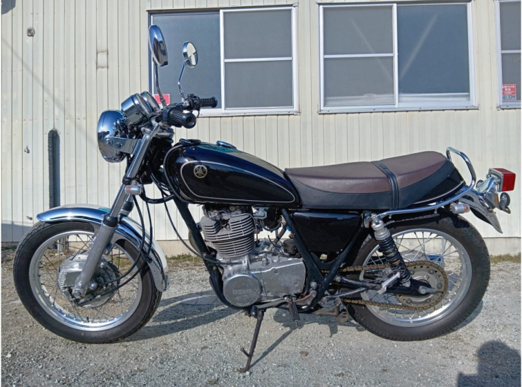 Мотоцикл Yamaha SR400 з пробігом 15951 km