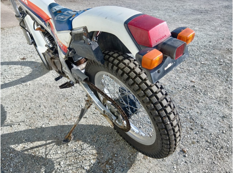 Мотоцикл Honda TLR250R з пробігом 2041 km