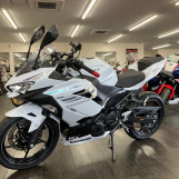 Мотоцикл Kawasaki NINJA400 с пробегом 2703 km