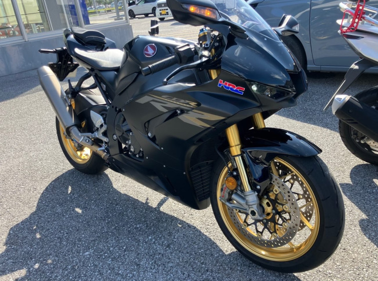 Мотоцикл Honda CBR1000RR-R FB SP с пробегом 1905 km