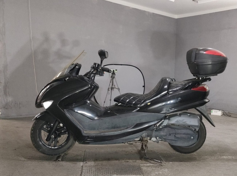 Мотоцикл Yamaha MAJESTY 250