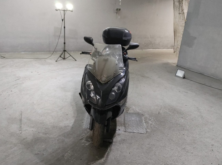 Мотоцикл Yamaha MAJESTY 250