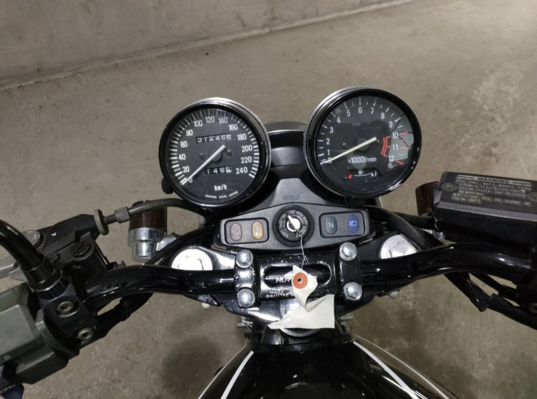 Мотоцикл Kawasaki ZEPHYR750 з пробігом 31246 km