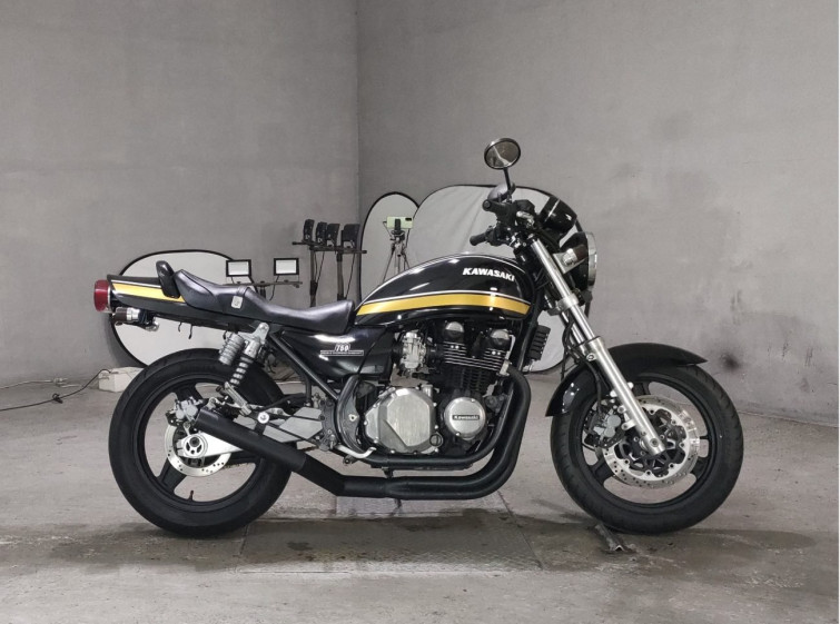 Мотоцикл Kawasaki ZEPHYR750 з пробігом 31246 km