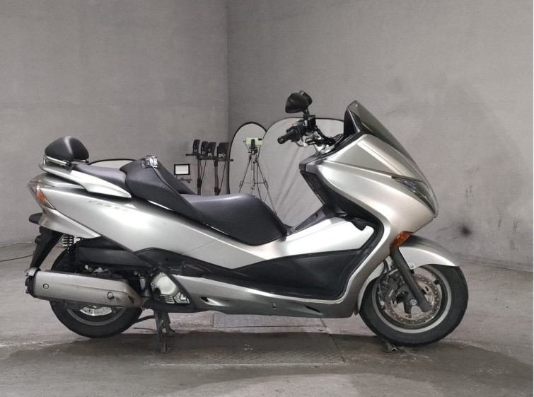 Мотоцикл Honda FORZA з пробігом 52110 km