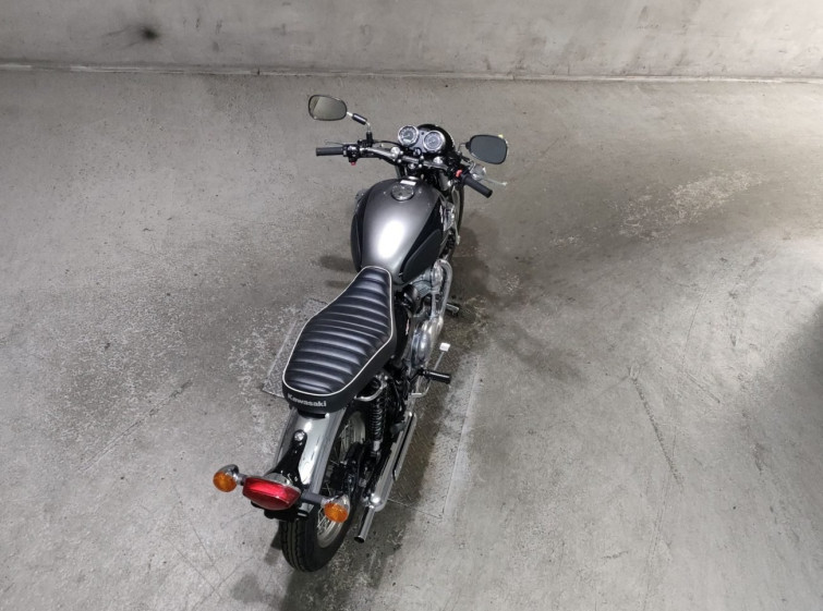 Мотоцикл Kawasaki W800 с пробегом 118 km
