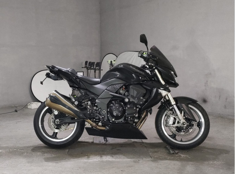 Мотоцикл Kawasaki Z1000 с пробегом 23911 km