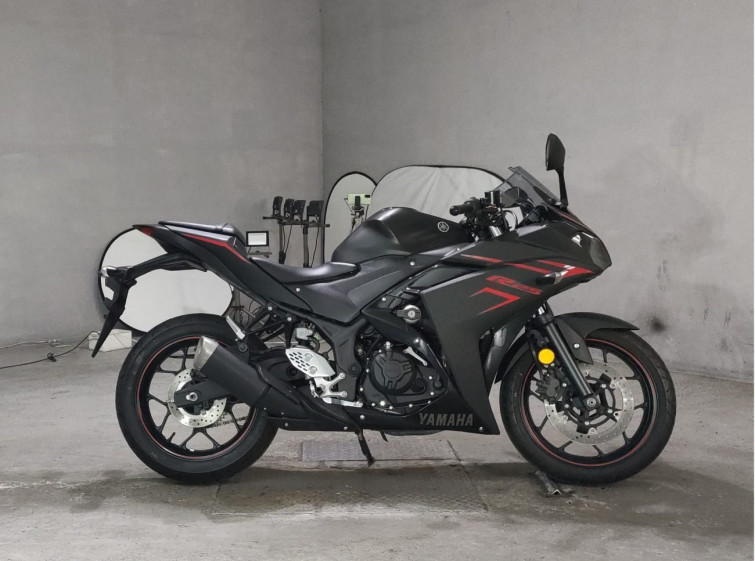 Мотоцикл Yamaha YZF-R25 с пробегом 3651 km