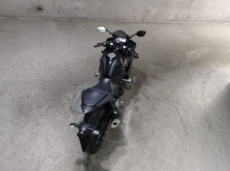 Мотоцикл Yamaha YZF-R25 с пробегом 3651 km