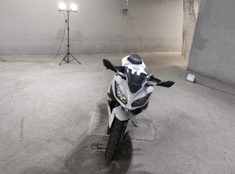 Мотоцикл Kawasaki NINJA250 з пробігом 9982 km