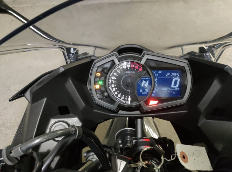 Мотоцикл Kawasaki NINJA250 з пробігом 2195 km