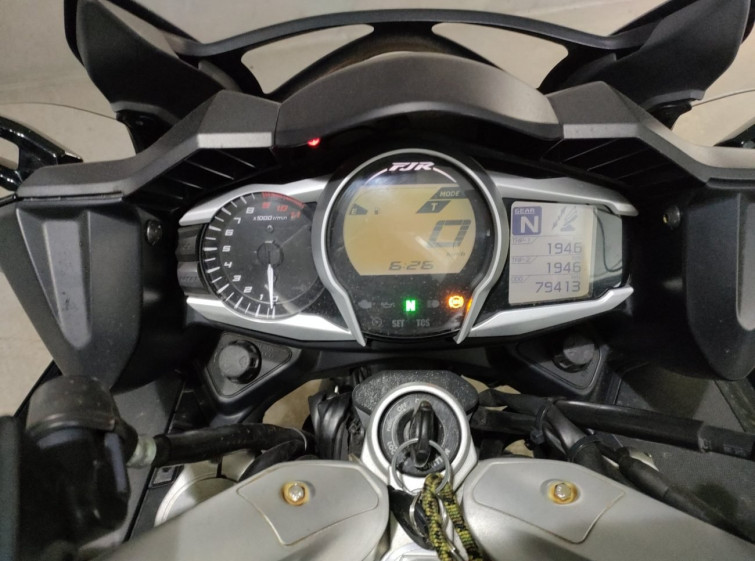 Мотоцикл Yamaha FJR1300 з пробігом 79413 km