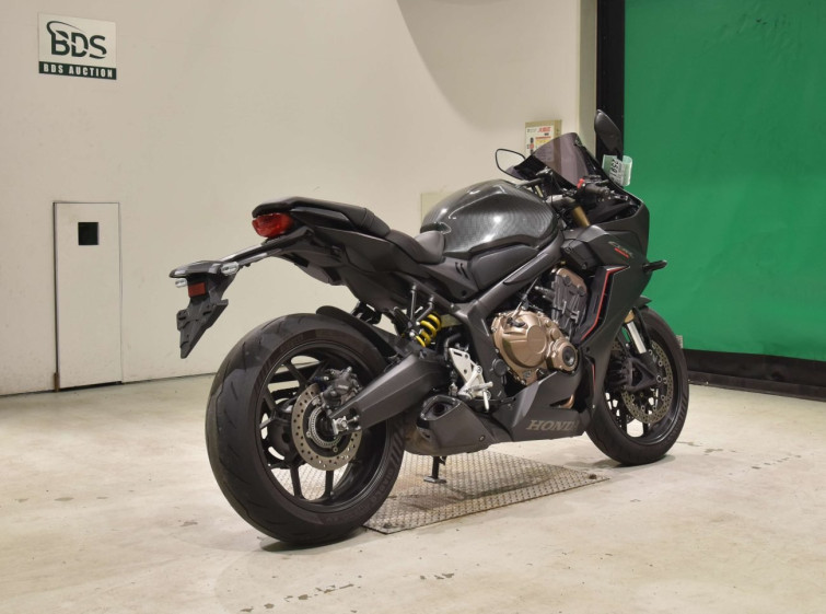 Мотоцикл Honda CBR650R з пробігом 44150 km