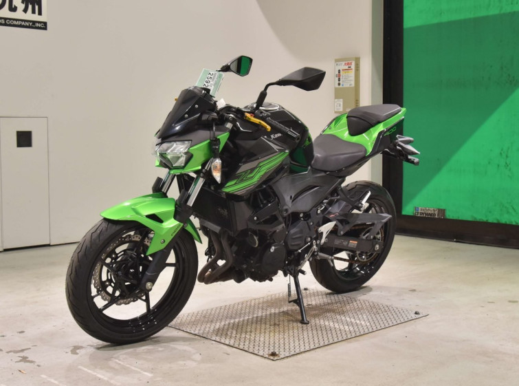 Мотоцикл Kawasaki Z400 з пробігом 21173 km