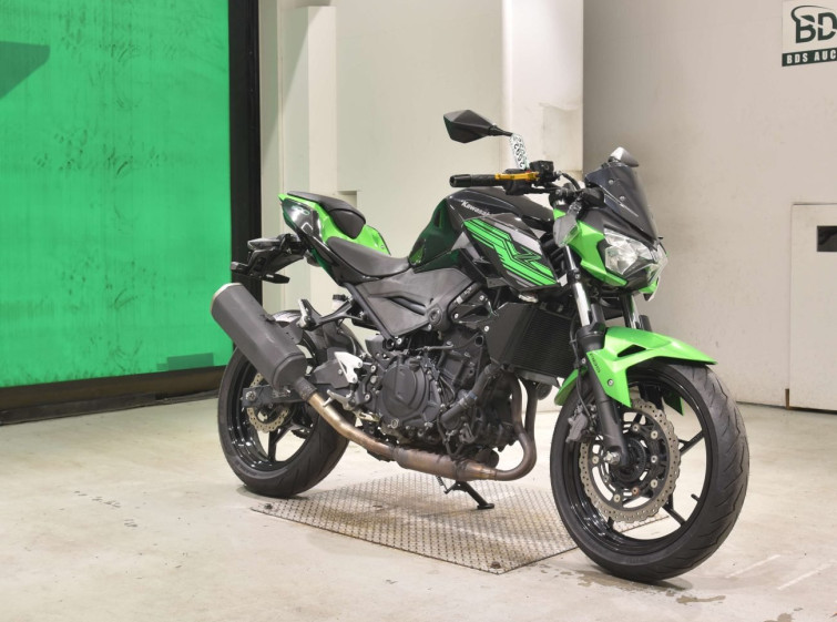 Мотоцикл Kawasaki Z400 з пробігом 21173 km