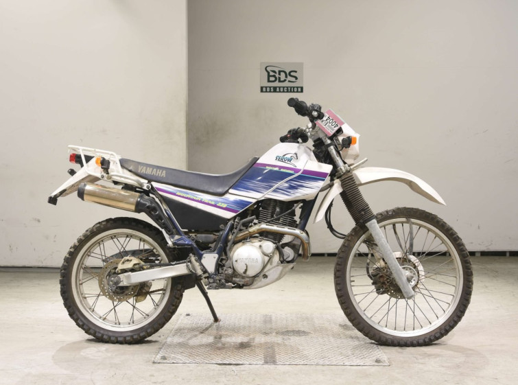 Мотоцикл Yamaha SEROW XT225 с пробегом 11978 km