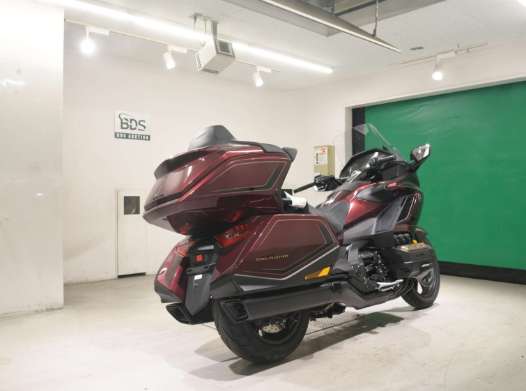 Мотоцикл Honda GL1800 TOUR D з пробігом 369 km